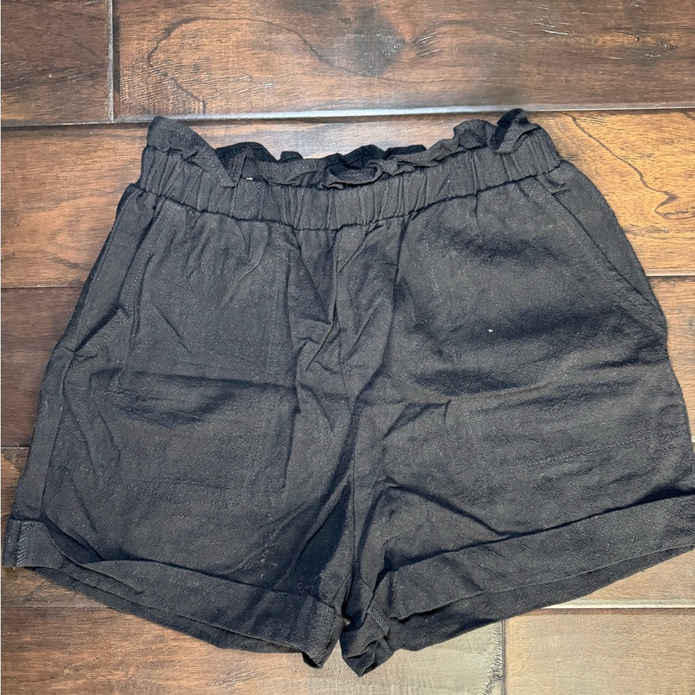 Entro Black High Waist Shorts